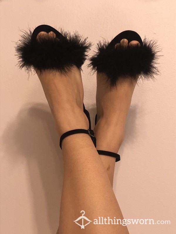 Feather Toe Band High Heels
