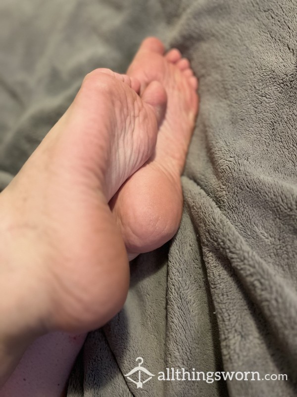Feet Bare No Polish