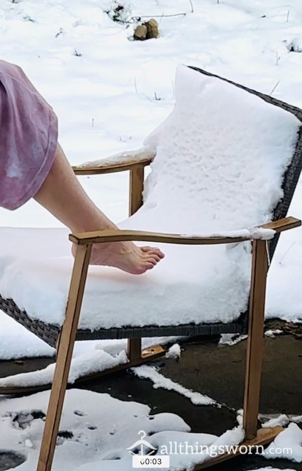 Feet Enter 5 Inches Of Snow