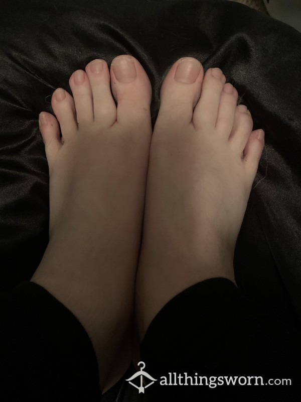 Feet Pics 👣