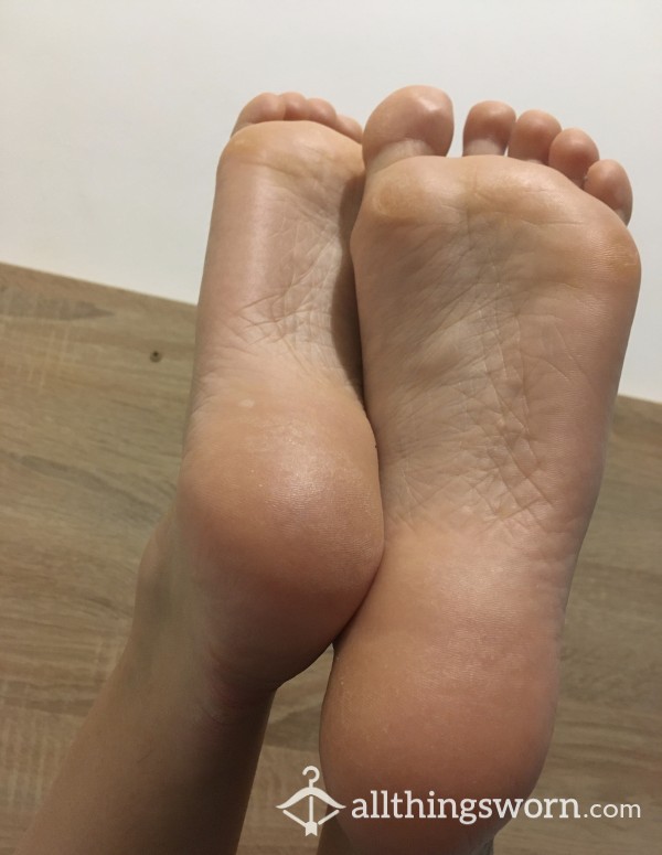 Feet Pics Set