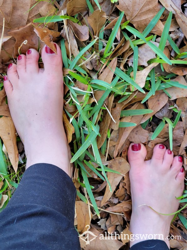 Feet Pictures Walking Outdoors