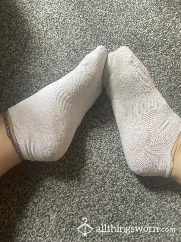Dirty White Socks X