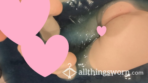 Fingering My Pussy In A Relaxing Music Glitter Galaxy Bath Premade Video