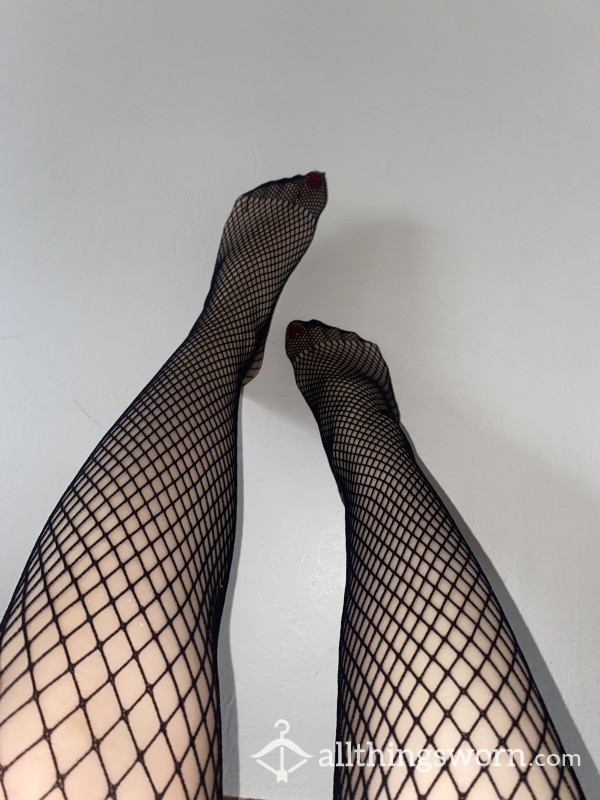 Fishnets With Red ❤️🦶🏻