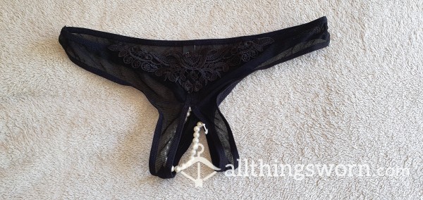 Pussy Pearl Thong 🖤🤍