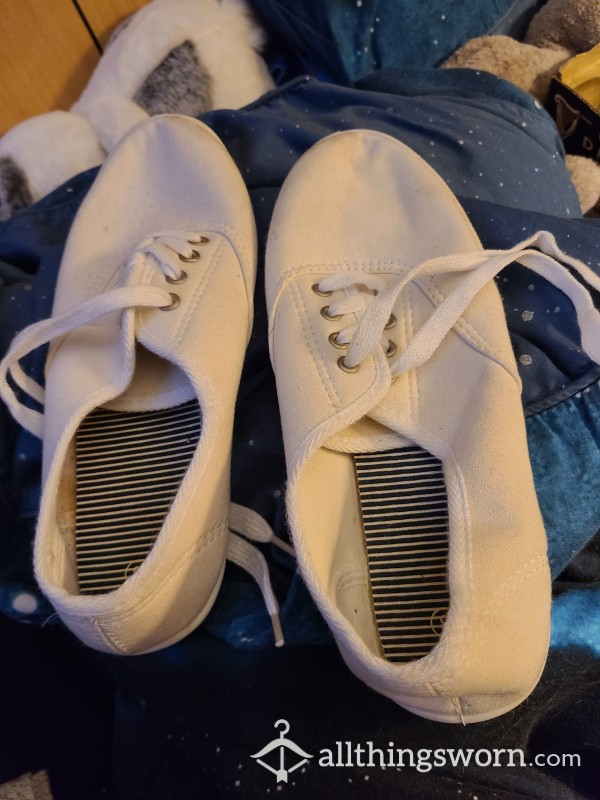 Flat White Size 8 Everyday Shoes
