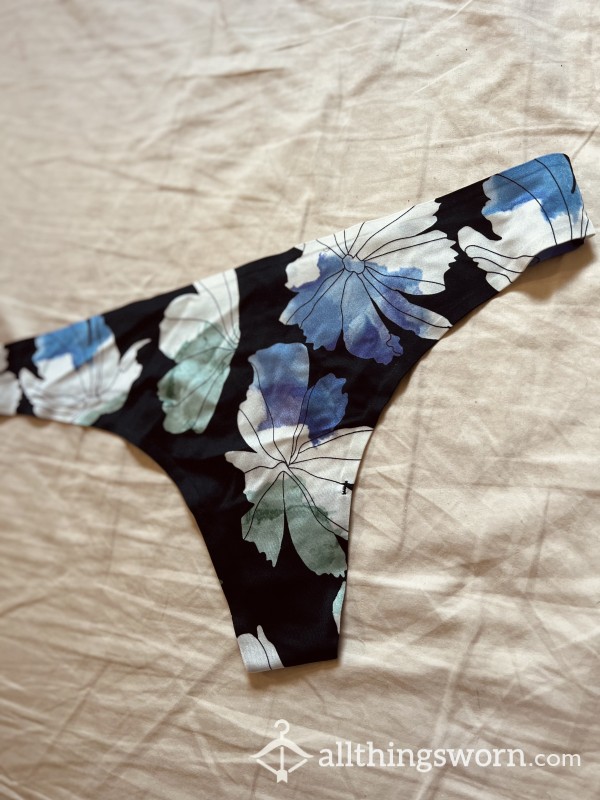 ✨🦋🌸 Flirty Florals Thong 🌸🦋✨ Size L • 48 Hour Wear • FREE Shipping + Tracking Info • Update Photos • $30