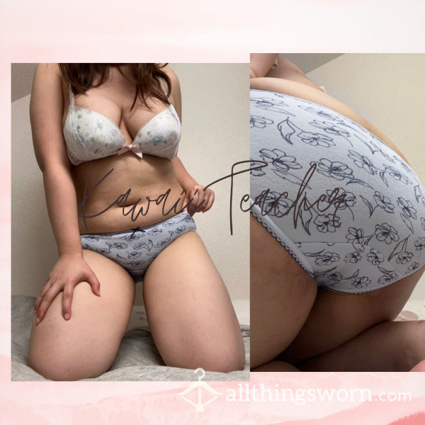 🪷SOLD🪷Flower Cotton Panties Worn For A Day Or More