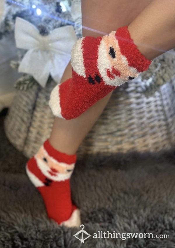 Fluffy Santa Socks 🎅