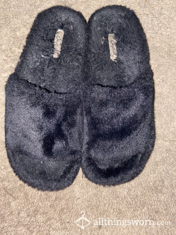 Fluffy Worn Slippers