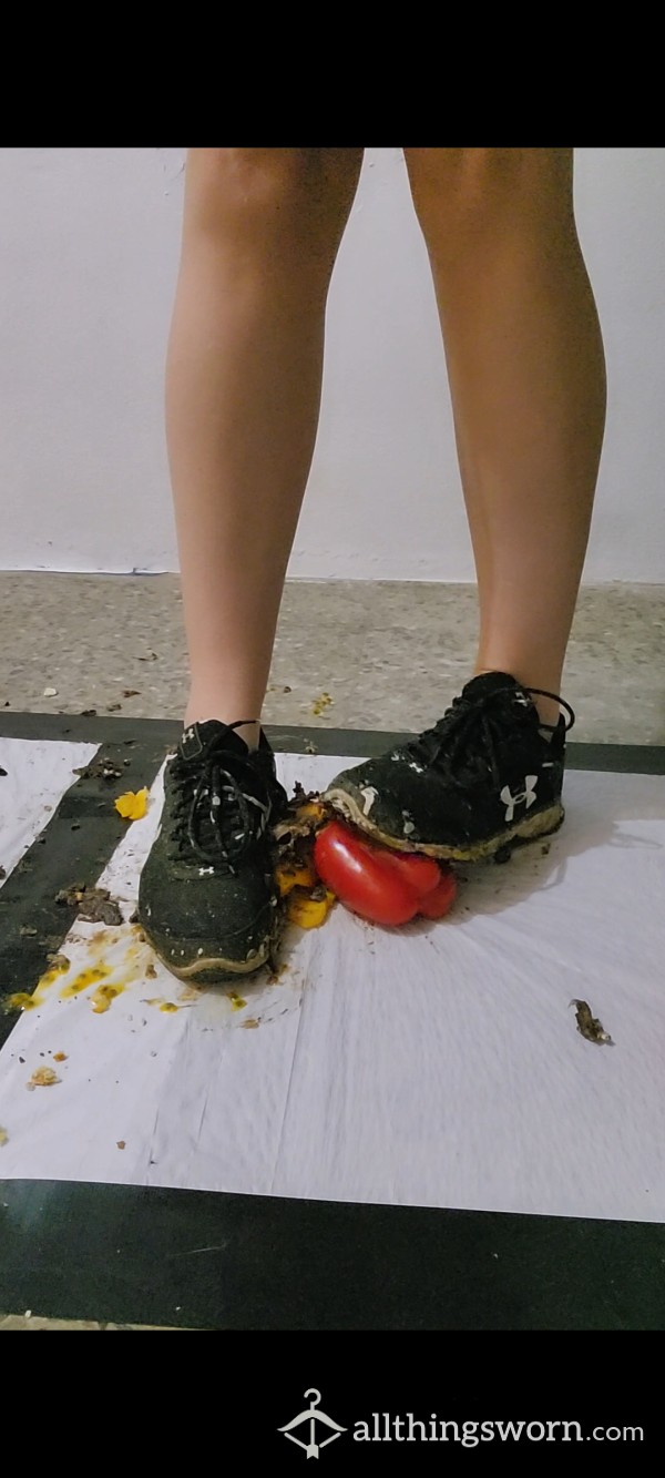 Food Crushing- Bell Peppers With Shoes