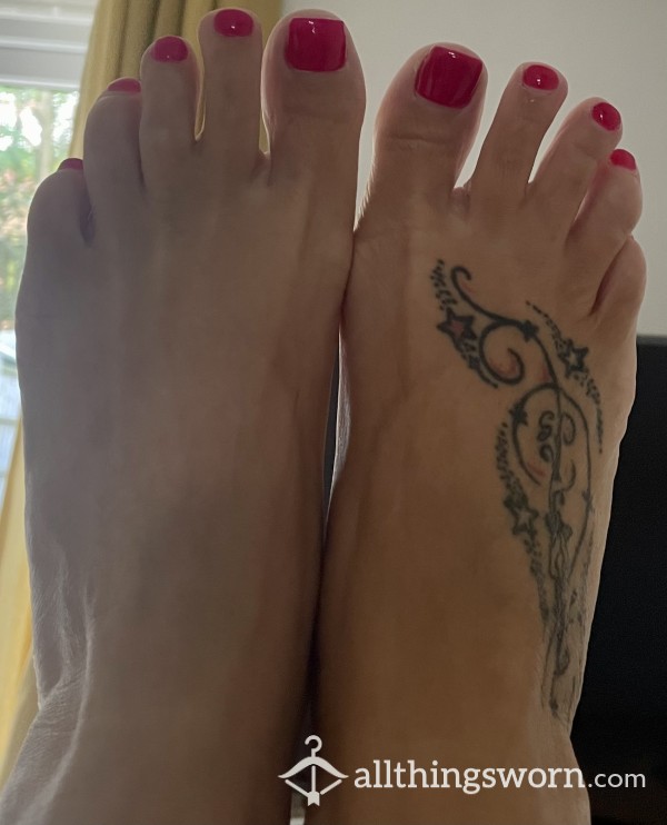 Foot Fetish Videos Just Send Me A Request And I’m Happy To Please 😉