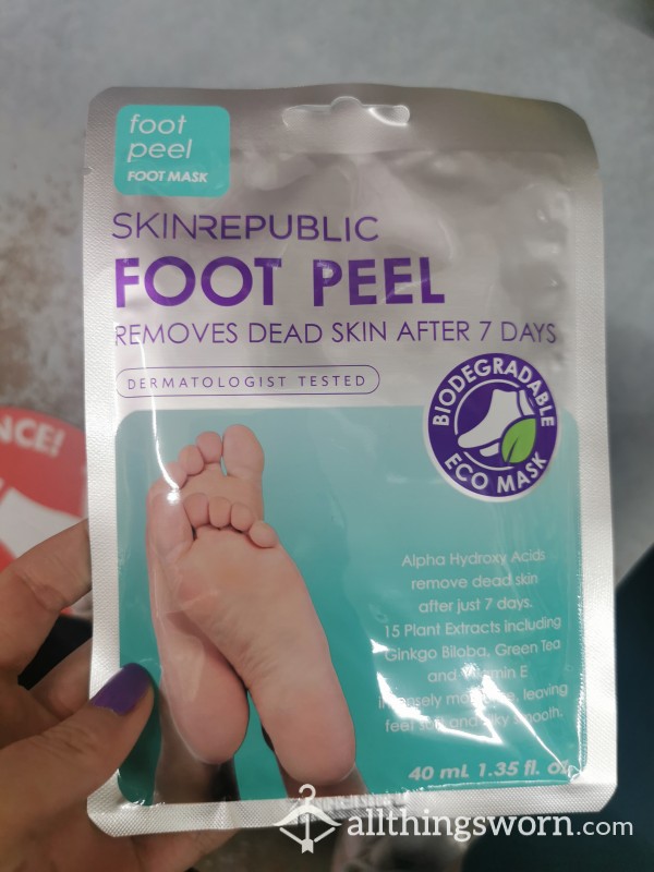 Foot Mask And Peel-not Available Until End Of Jan Start Of Feb