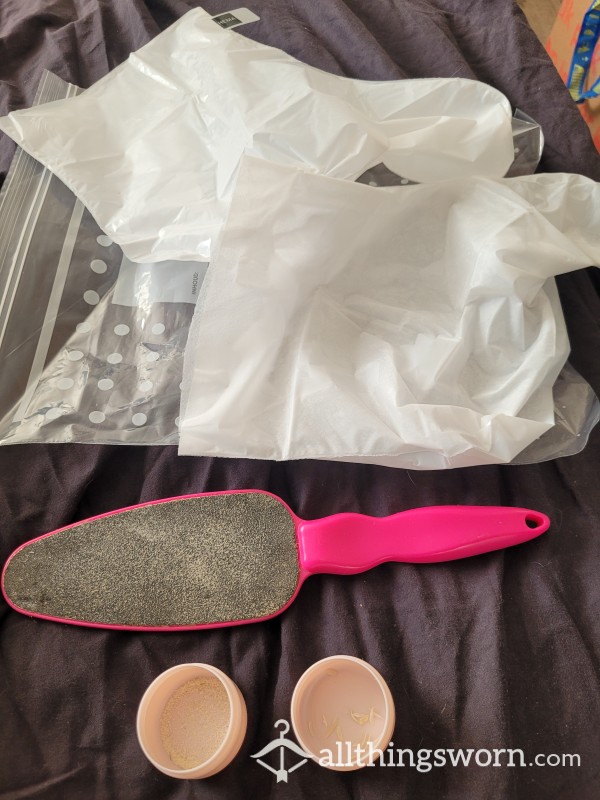 FOOT SLAVE PACKAGE 😈💦 5+ Years Used Foot File, Foot Dust And Nail Clippings From 1 Pedicure And Used Peeling Foot Mask