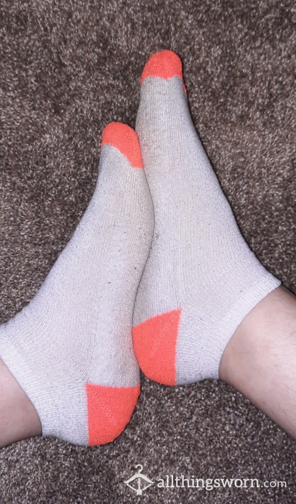 Buy Foot Stained White Hanes Ankle Socks With Colored