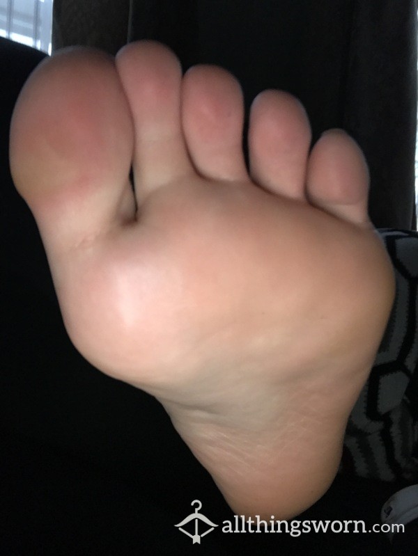 Foot Worship Session