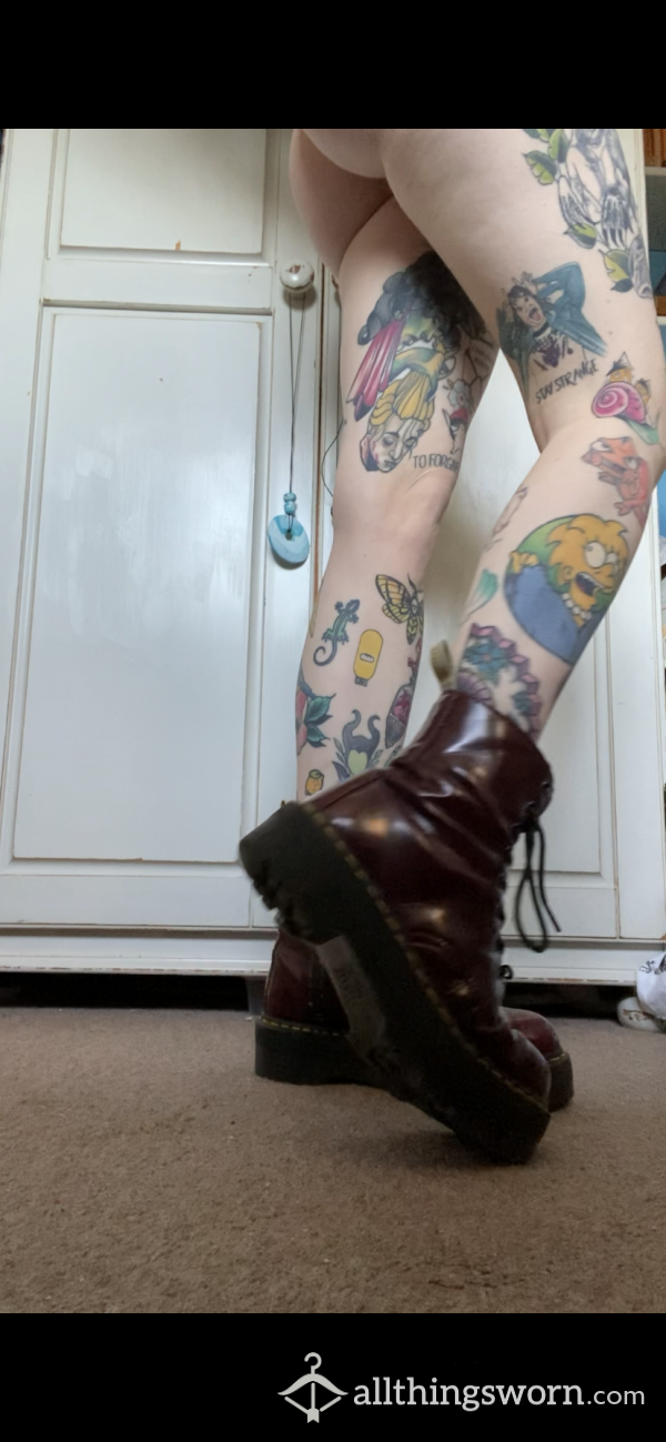 Foot Worship/JOI In Lingerie And Chunky Boots 🥾