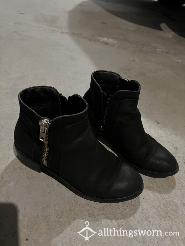 Formal Black Work Boot