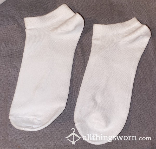 Fresh White Socks
