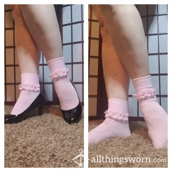Frilly Pink Socks