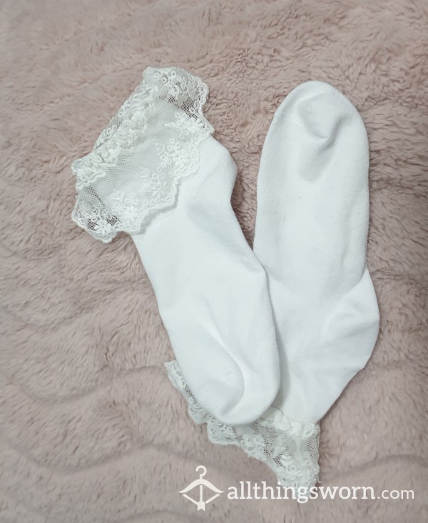 Frilly White Socks