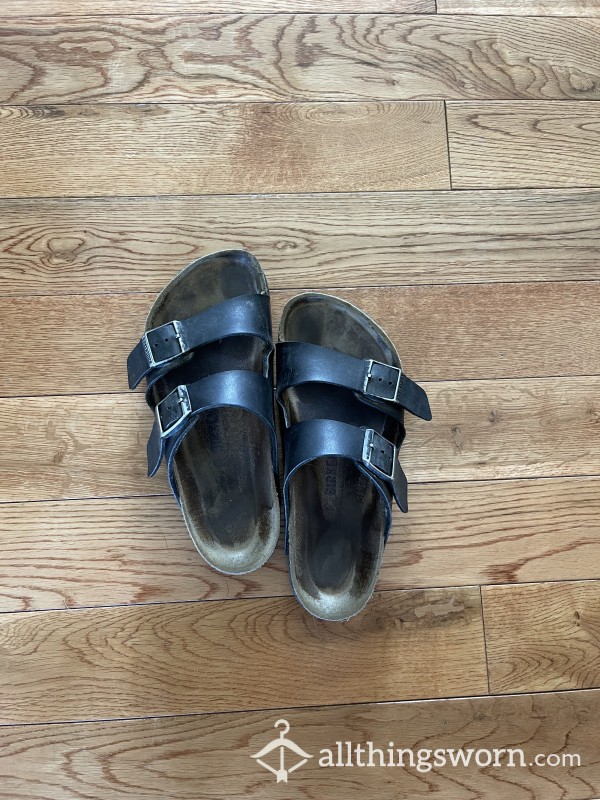 Well Worn Smelly Birkenstock Sandals! Deep Foot Imprints! 🦶FREE Domestic Shipping!