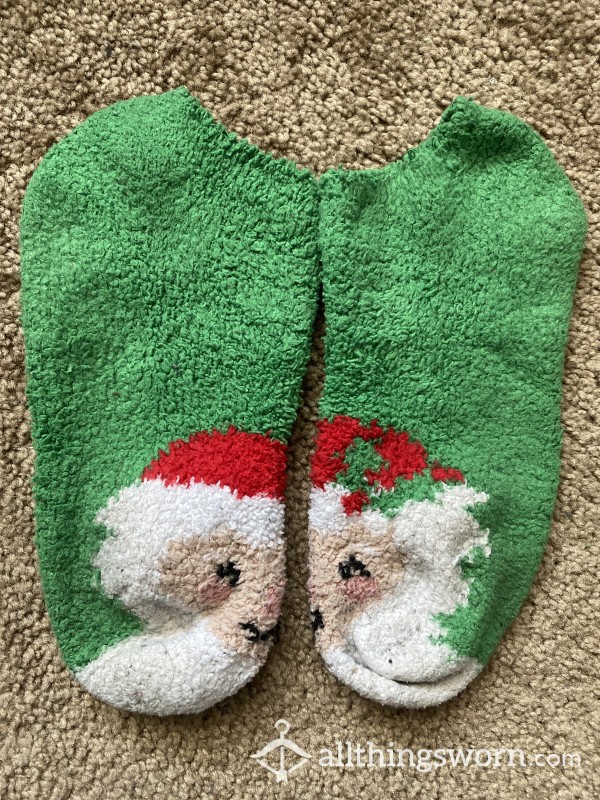 Fuzzy Christmas Llama Socks 🧦