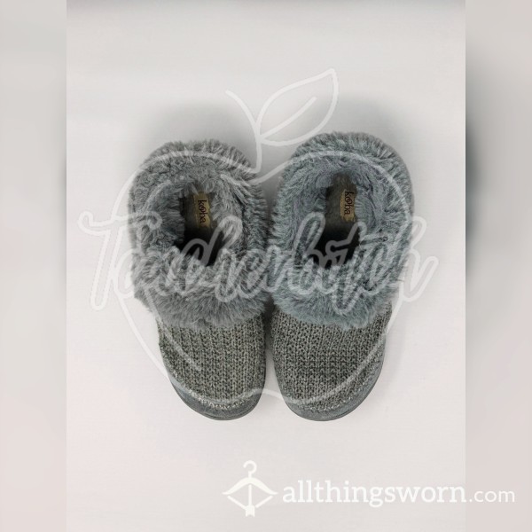 Fuzzy Gray Slippers | US Size 8