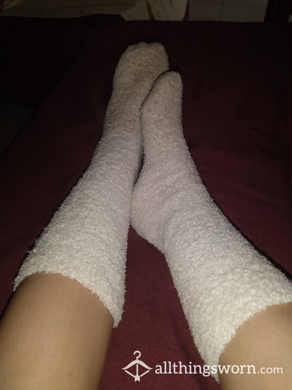 Fuzzy Warm White Socks