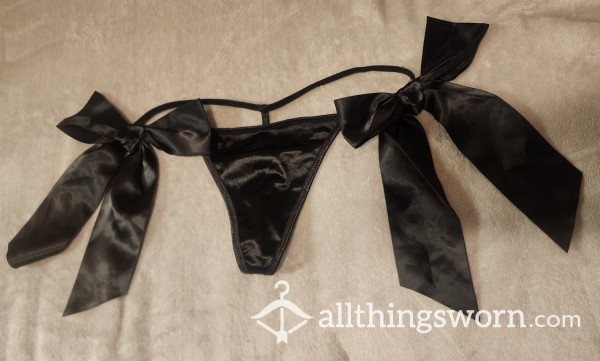 G STRING WITH SIDE BOWS