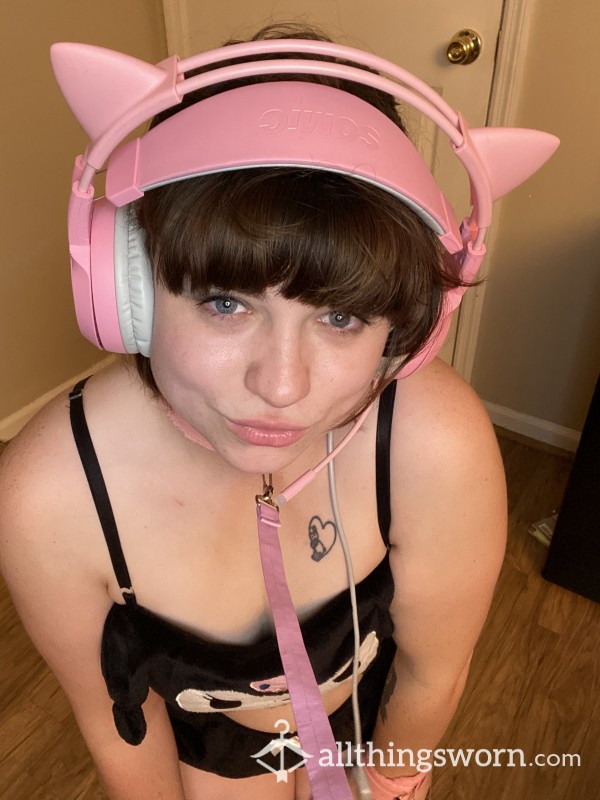 Gamer Kitty Girl