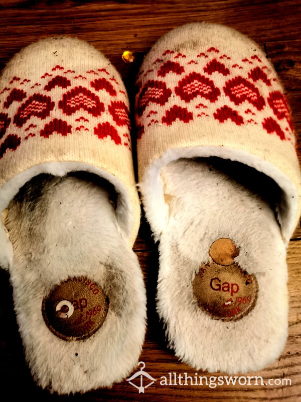 GAP Very Well Worn Slippers Smelly Worn Daily. Absolutely Stinking. You'll Love These 💋£25 Any Requests,