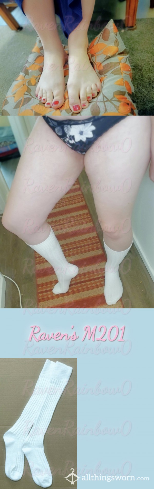 Giantess "Kneehigh" Ankle Socks (Pair) - Taste My Lovely Dutch Socks? [M201]