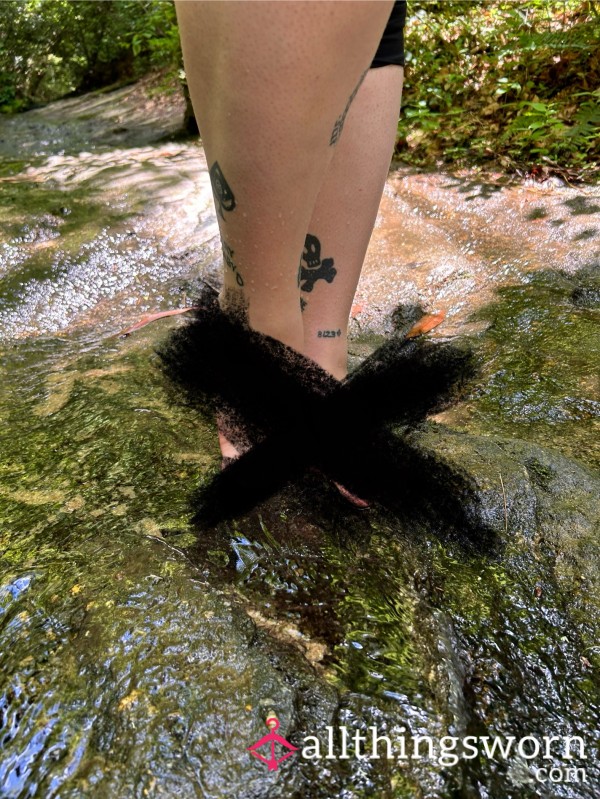 Goddess Feet In Nature 🦶🏻🌿