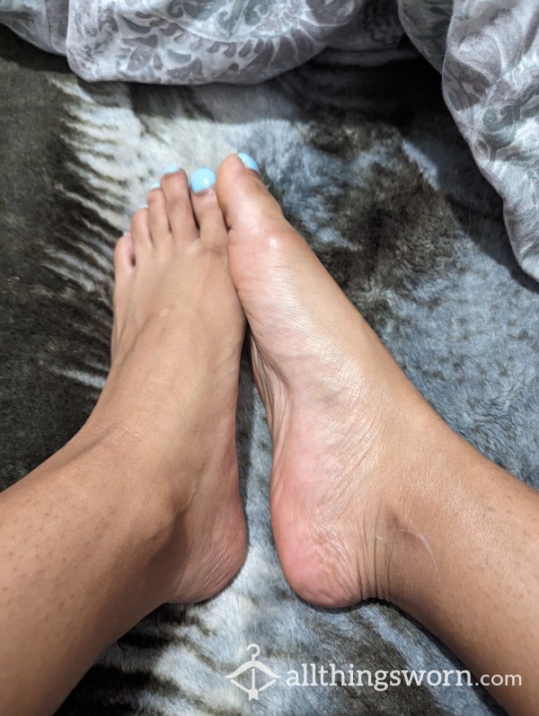 Goddess Skye's Foot Dust