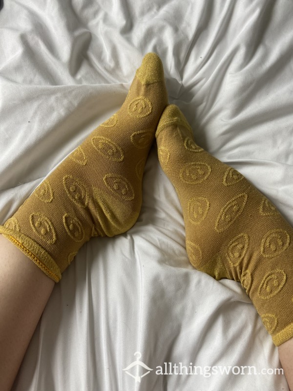 Gold Sparkly Smiley Face Socks💛