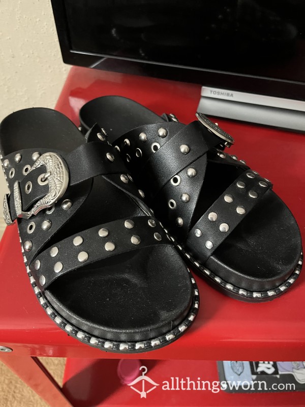 GORGEOUS Black Studded/Gothic Sandals 🖤🎱🕷️ Perfect For Sniffing My Beans 😈🖤
