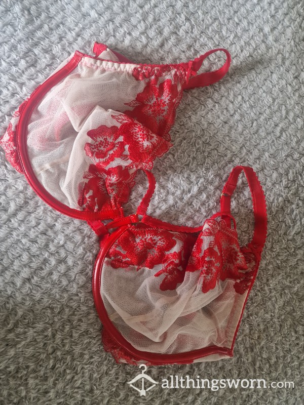 Gorgeous Hot Red Lacy Bra For Sale. Worn Once But Can Be Worn Again Before Buying ! ❤️