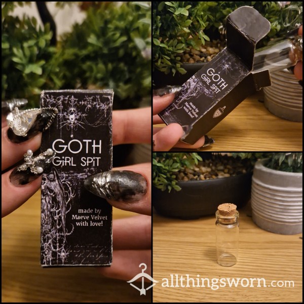 🕸️♡ Goth Girl Spit ♡🕸️
