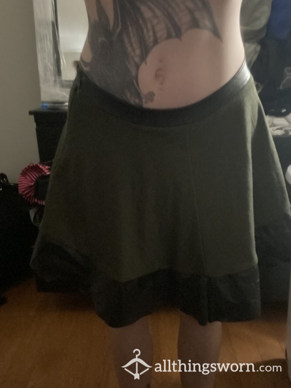 ON SALE Green And Black Skirt