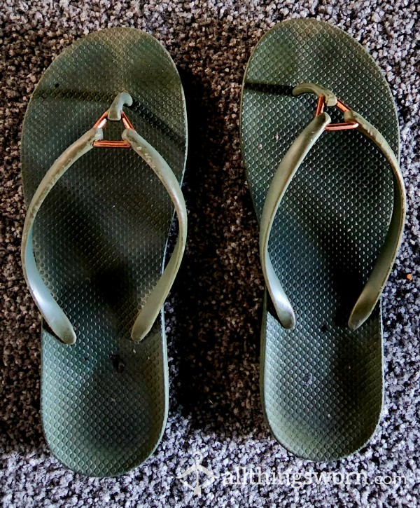 Green And Rose Gold Jandals (flip Flops) Size 7