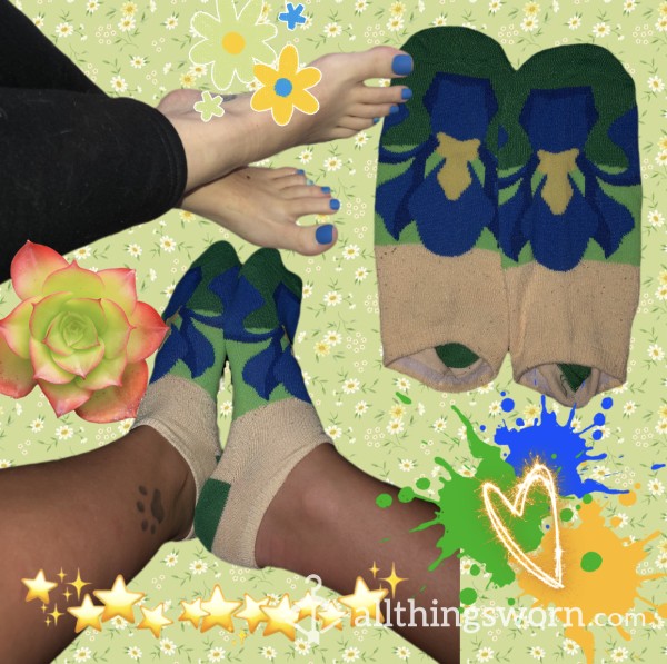 Green And Yellow Ankle Socks With Blue Flowers