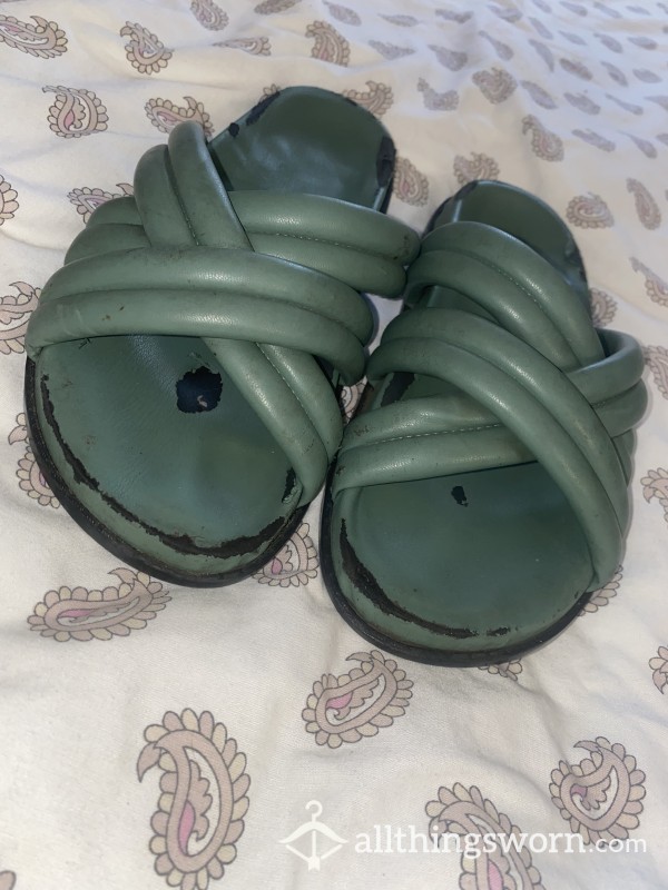 Green VERY Well Worn Sandals - UK 7