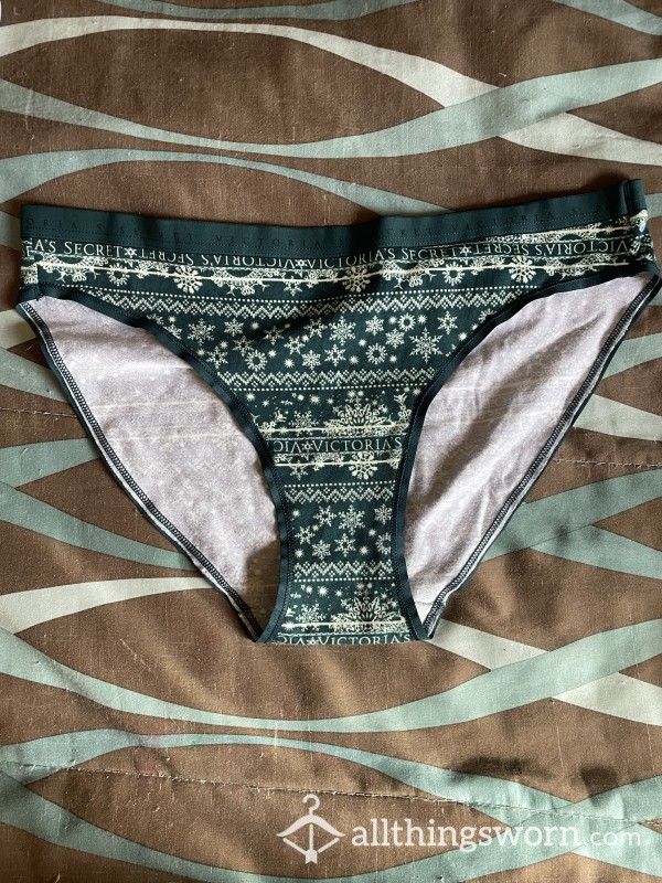 Green Victoria’s Secret Holiday Panties
