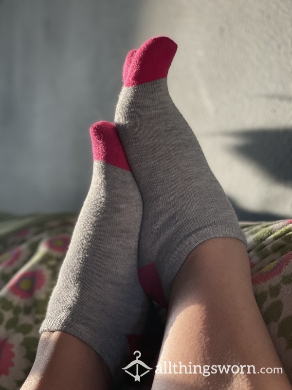 Grey And Pink 24hr Wear Socks