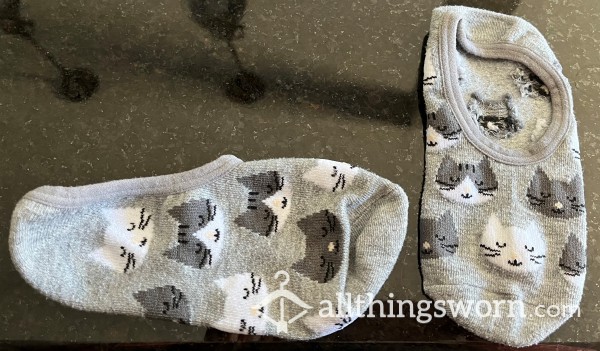 Grey Cat Patterned No Show Socks - Small - Sz 6.5
