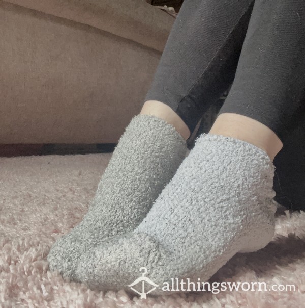 🩶 Grey Fluffy Ankle Socks ♡ 48hr Wear ♡ + Free 1 Min Video & Update Pics