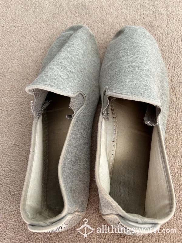 Grey Pumps Very Used And Smelly