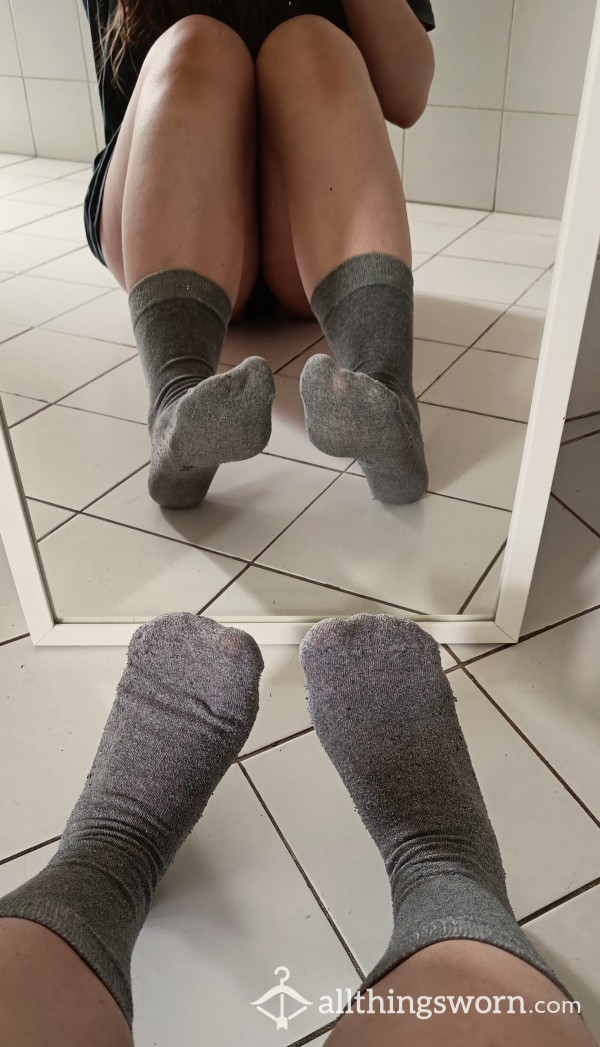 Grey Socks 🖤